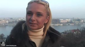 Marvelous Ivana Sugar is about to get seduced to get rammed