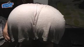 Ultra Round Ass Teen with her dress inside her ass. Nice cameltoe in tight leggi