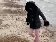 Flashing my ass on the beach! I never show my ass 😂