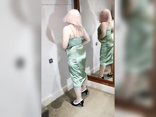 Hot cd sissy in lengthy green satin