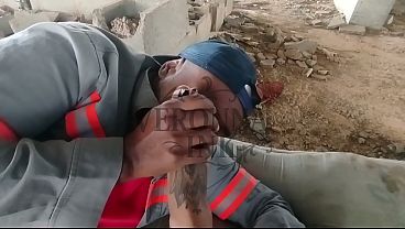 Estava fazendo caminhada perto da obra que meu marido trabalha e fui l&aacute_ provoc&aacute_-lo