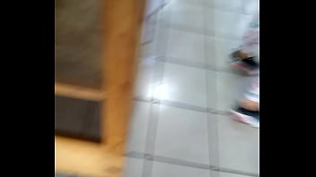 Culona en tienda