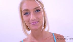 Southern chick sucking cock