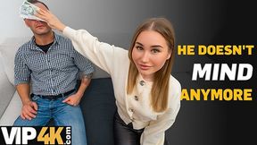 HUNT4K  I closed my BF�s eyes with banknotes and sucked stranger�s cock! I�m not that shy