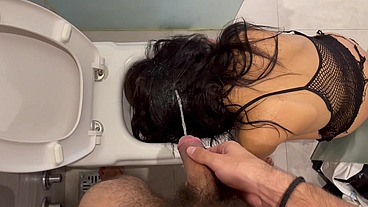 Piss After Rough Sex and Piss Drinking in the Toilet!