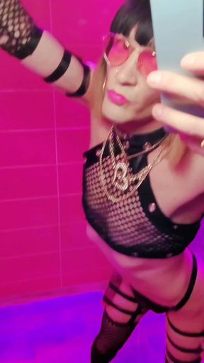 Travesti ULTraSexXXxy &amp; StyL&eacute; Francaise. VaneSsaBiTCHx PariSChienneTrvProd75