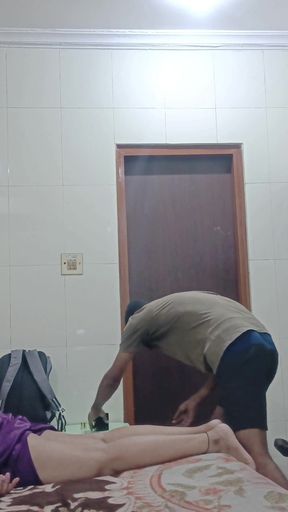 Took Didi to the Hotel and Gave Her a Massage, Then Hot Body Nehari