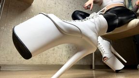 LEATHER BOOTS HUMILIATION