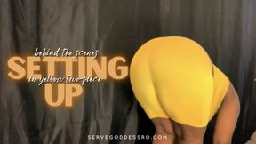 behind the scenes: setting up in yellow two-piece HD MP4 1080p by Royal Ro with Ignore Fetish, BTS, Ebony Goddess, Ebony Ass Worship, Yellow Two-Piece, Ebony Goddess, Eyeglasses, Tit Tease, Short Hair