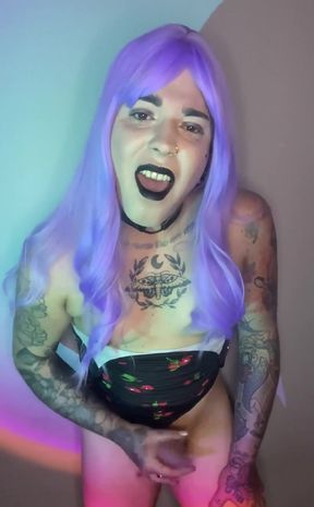 Need someone to play with me now