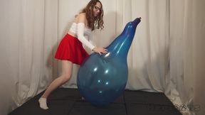 Saskia - Longneck Streching -non pop