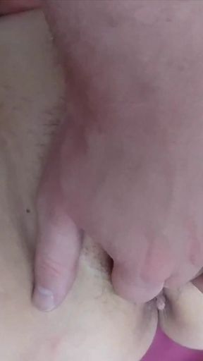 My Pussy Being Fingered in The Yard - Close Up