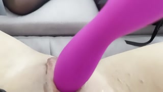MY YOUNG PUSSY WITH A REAL PULSATING ORGASM