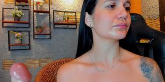 Blowjob Sex in the Room in Live Video