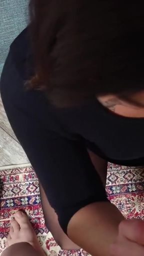 Mature Brunette Eva Sucks My Cock In Seamless Black Pantyhose   Clip 2