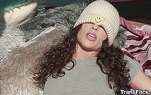 Jade and Jayden have fun threesome sex with their guest Victoria