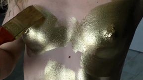 Beautiful Golden Body Art and Gentle Sex with a Golden-skinned Beauty