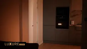 Hot redhead babe invites friends for an FFM night of freedom