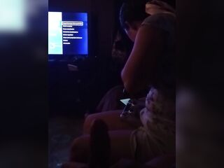 Quería jugar play y con la verga de mi cuñado, al last terminó llenandome de leche ????????????