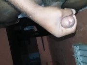 Joven caliente quiere sexo en cuarentena