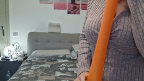 Kty 20"x36" long neck crystal orange blow by mouth and ride