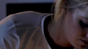 ”Erotic massage puts beauties in lesbian mood”