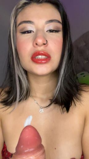 A delicious handjob! 🍆💦💦