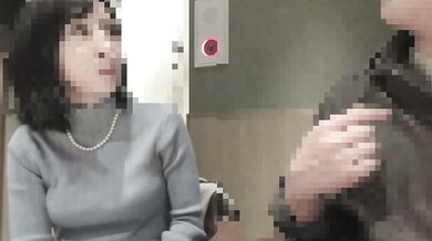 【個人撮影】#23 エンW不倫CH 漫画喫茶で誰も見ていないことを良いことに。。生挿入して中出しする不倫カップルの日常／Japanese amateur /日本人/japanese wife/ mi