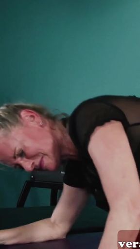 German blonde amateur mature milf with saggy tits fuck   Clip 1