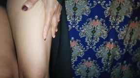 Desi Burka Beauty: Zoya Rubab's First Solo Reveal - Don't Miss It!
