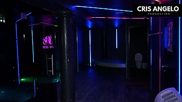 Inside Swinger Club - ABSO SPA - FRANCE by Kyara Nyx - Elle nous fait visiter son club français préféré... - part 01