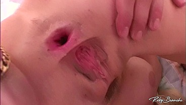Fausto Moreno with his big cock opens his ass to the shemale and Asia Blondi