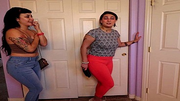 Faith meets desperate Sushii in bathroom line