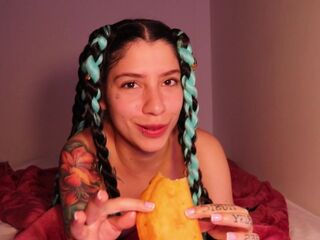 PREGUNTAS +eighteen ????