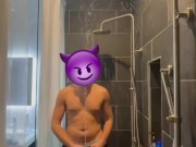 PISS HITTING THE SHOWERHEAD!