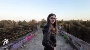 Outdoor huge cumshot in the face, full on the glasses!