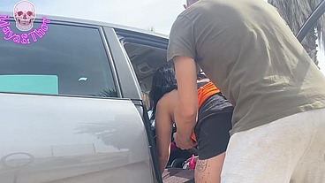 In the car in broad daylight, dogging adventure