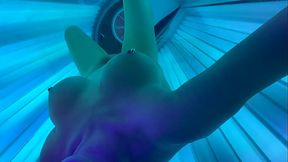 Masturbate and Big Tits play inside Solariu ( tanning bed ) Join Me in this Hot Hot Tube