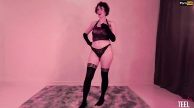 Naughty Jennifer needs to be disciplined