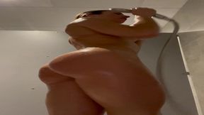 bon et bien pas de plombier qui passe chez moi ni de livreur  ubber eat my pussy