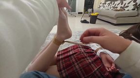 Restraint My Girlfriend Wearing a Golden Wig I Especially Like Her White Silk Feet, Tickling Her Feet