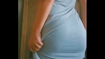 Moreninha de Vestido e Meia Cal&ccedil_a