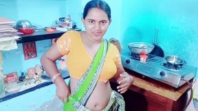 Jija ji ne apne choti sali ki virgin pussy milte hi uski pussy ros nikal diya,pussy ros piya jija ji ne guder ros yammy...