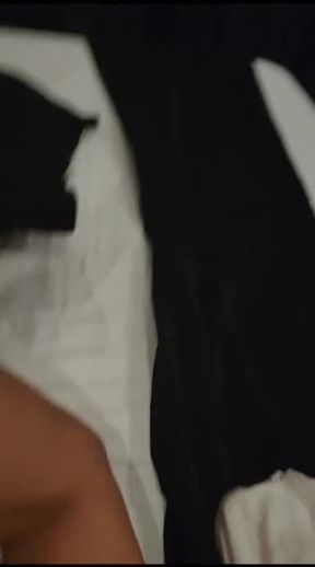 Me llena el coño d leche