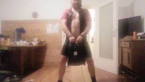 LaTExAndy40 fucks vacuum cleaner