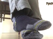 NOT AT THE DINNER TABLE! - SORRY COULDN’T HELP IT - CUM FEET SOCKS SERIES - MANLYFOOT 💦 🦶