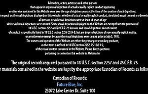 Kelli tyler loves to give head