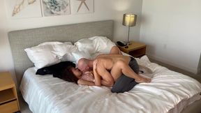 Johnny Sins explores Willow Ryder's soaked pussy&#x1F32E;&#xFE0F; in a lavish hotel room