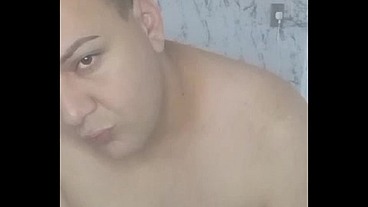 A gordinha ta com fogo no rabo querendo um macho