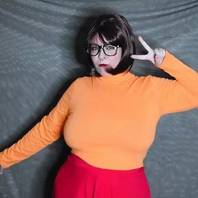 Velma Cosplay strip